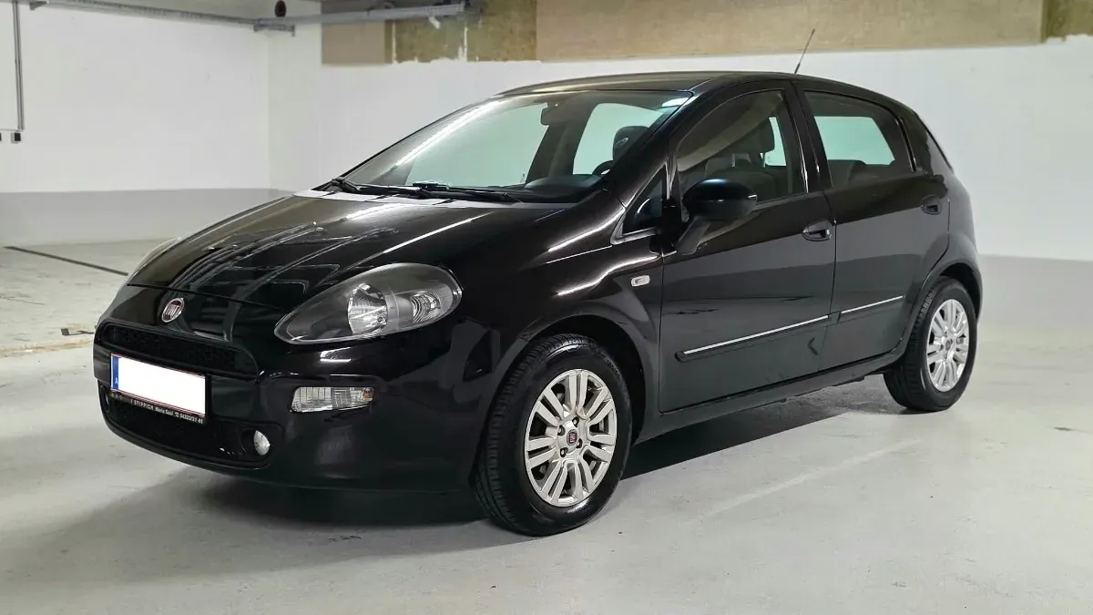 Fiat Punto 2012 photo 2