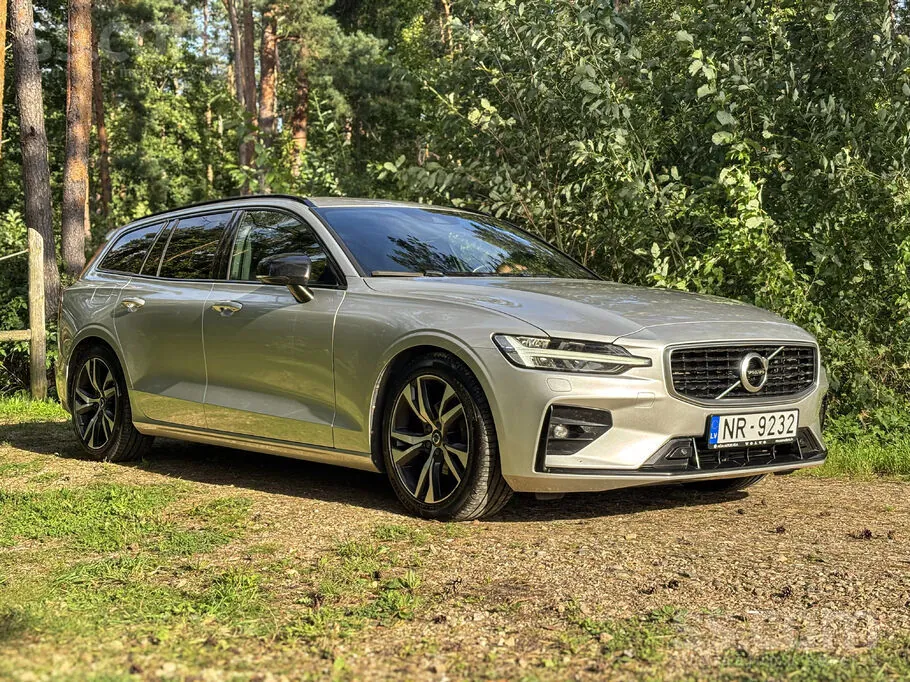 Volvo V60 2019 photo 2