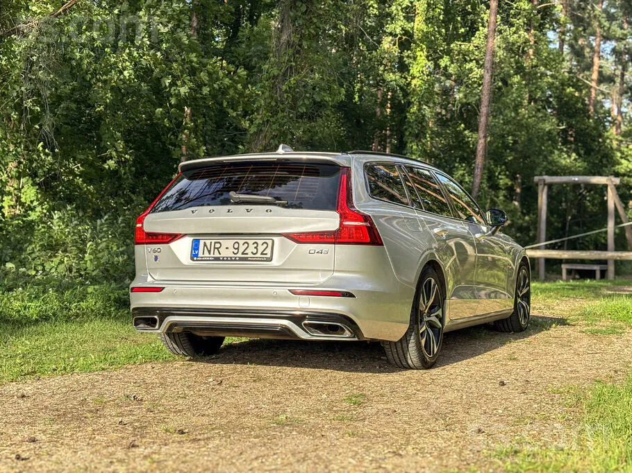 Volvo V60 2019 photo 5