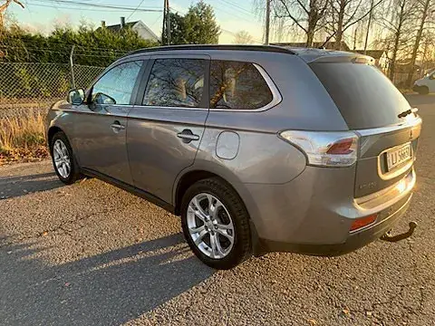 Mitsubishi Outlander 2013 photo 3