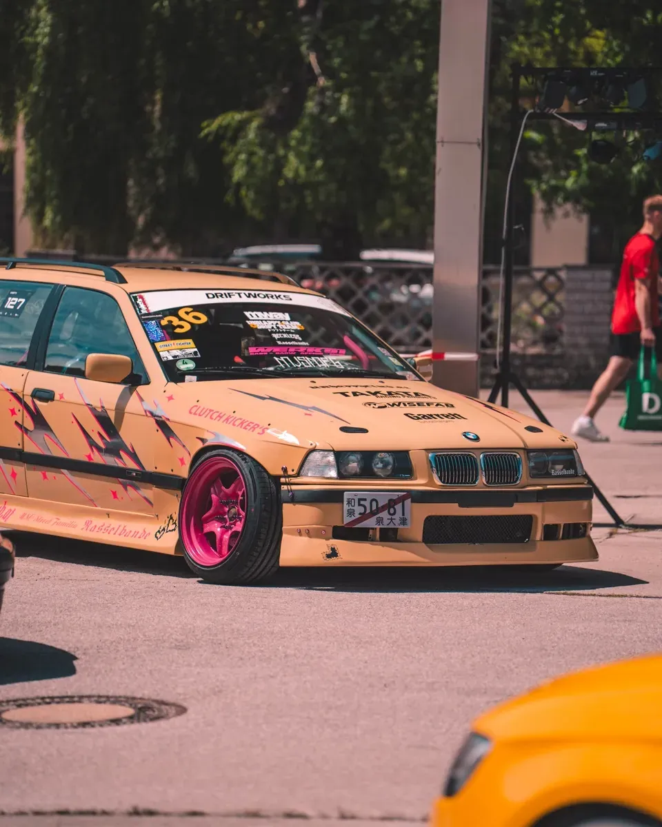 BMW 3 Series 1997 photo 3