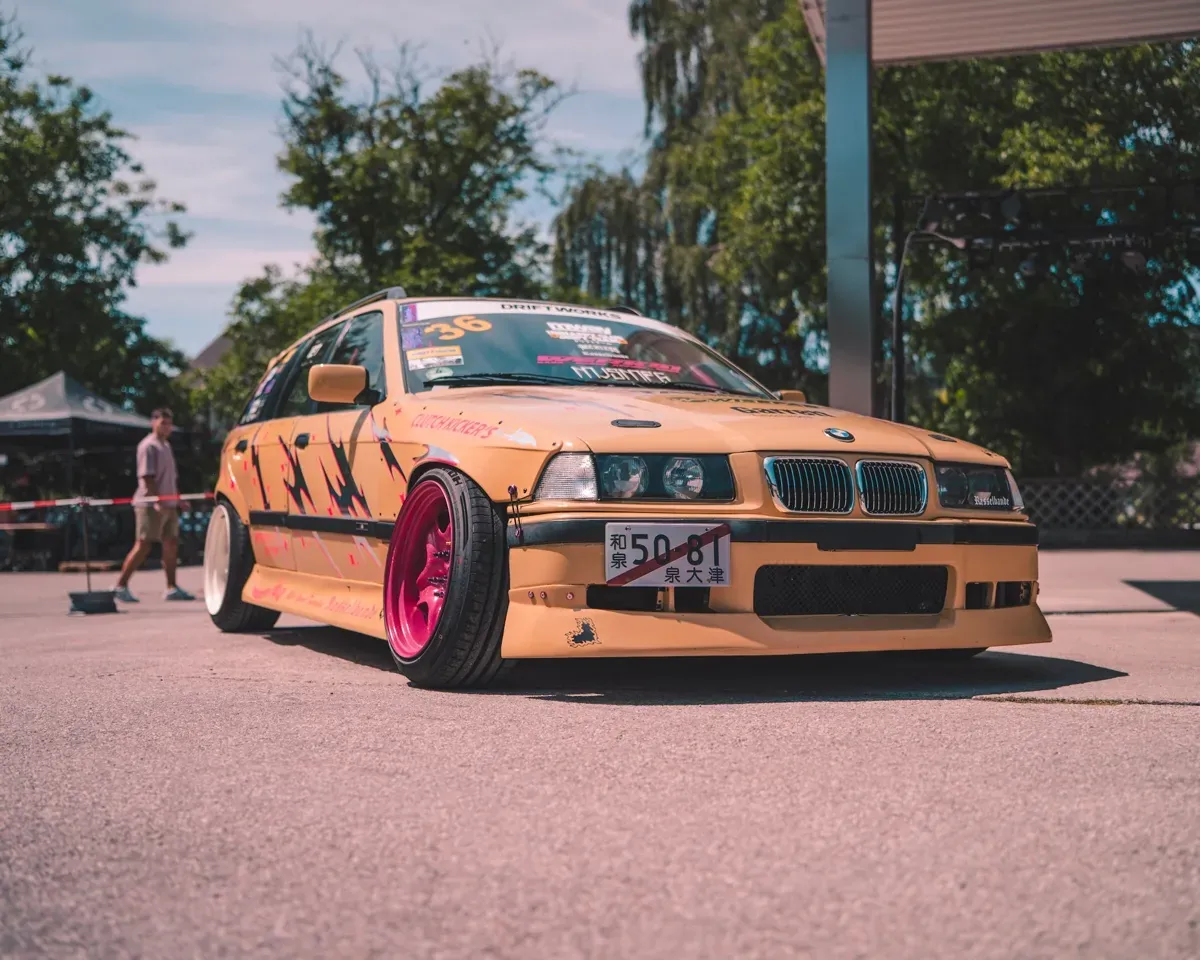 BMW 3 Series 1997 photo 2