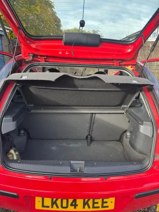 Vauxhall Corsa 2004 photo 4