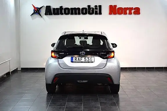 Toyota Yaris 2023 photo 5