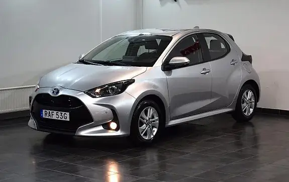 Toyota Yaris 2023 photo 3