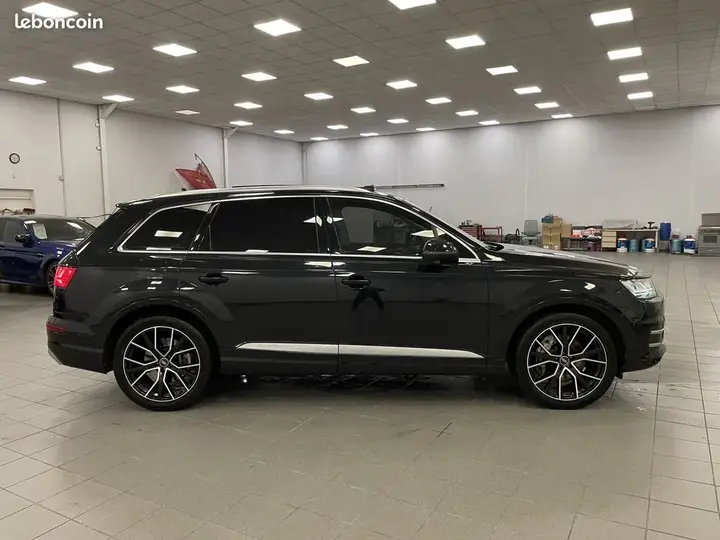 Audi Q7 2016 photo 4