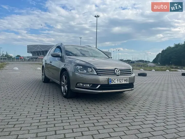 Volkswagen Passat 2013 photo 3