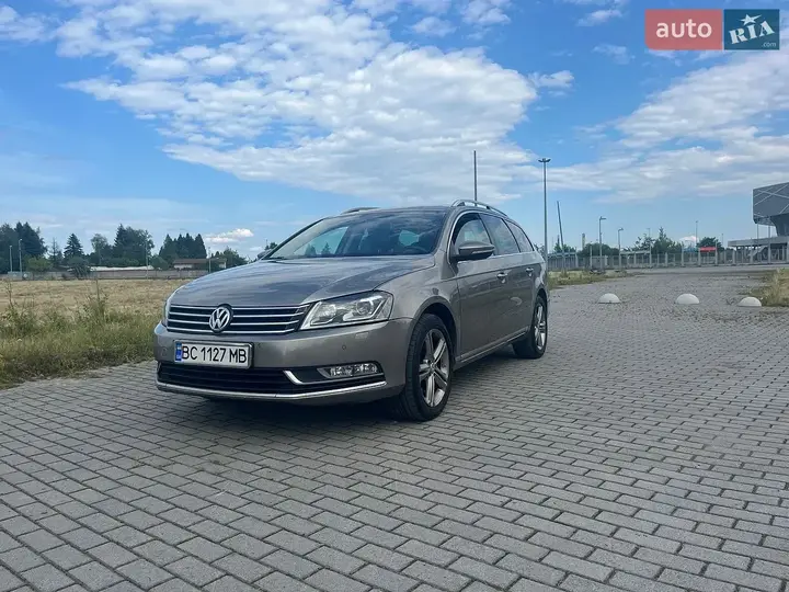 Volkswagen Passat 2013 photo 4