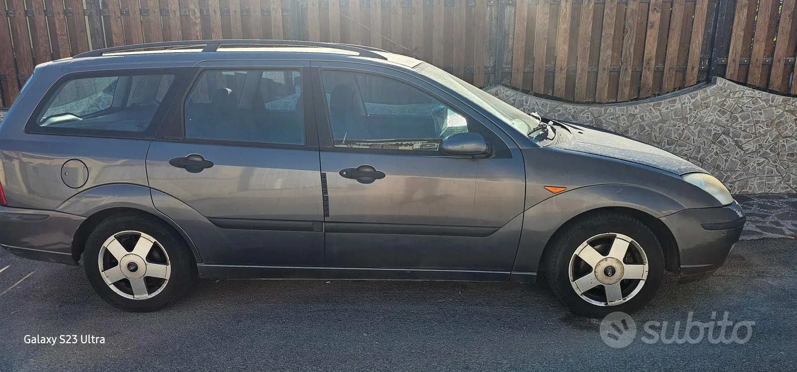 Ford Focus 2004 photo 2
