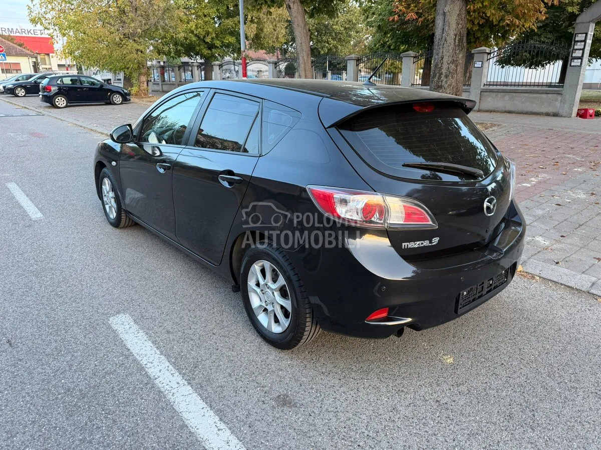Mazda 3 2012 photo 3