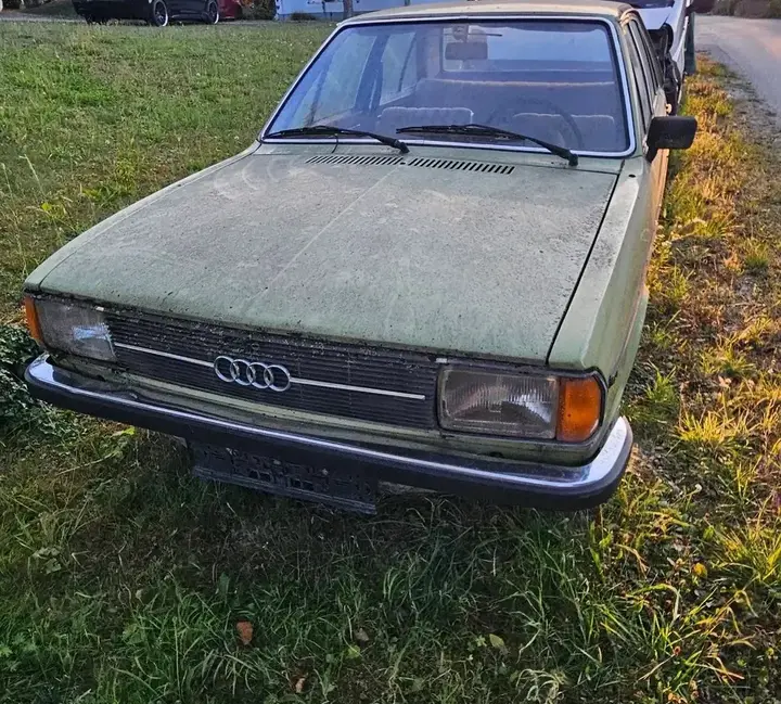Audi 80 1978 photo 2