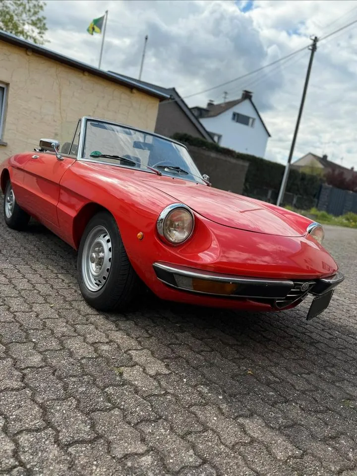 Alfa Romeo 1750 Spider