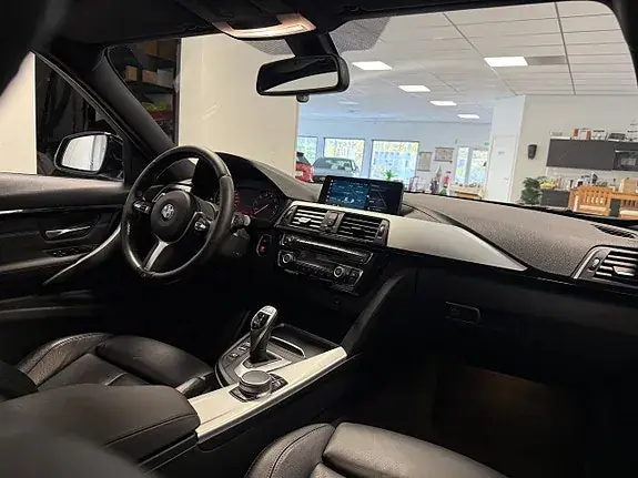 BMW 320I 2019 photo 5