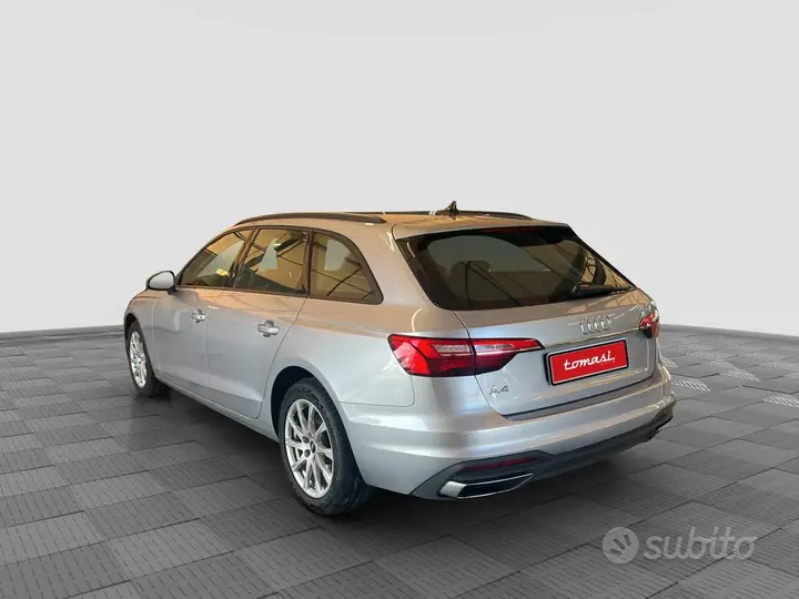 Audi A4 Avant 2022 photo 3
