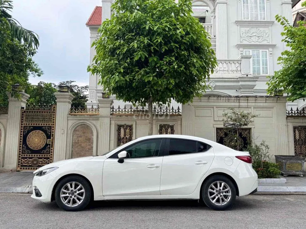 Mazda 3 2015 photo 3