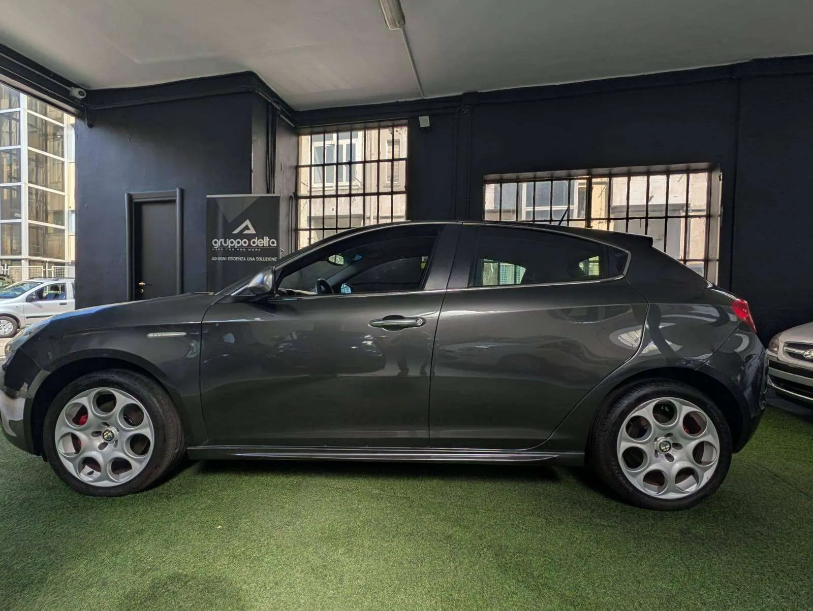 Alfa Romeo Giulietta 2015 photo 2