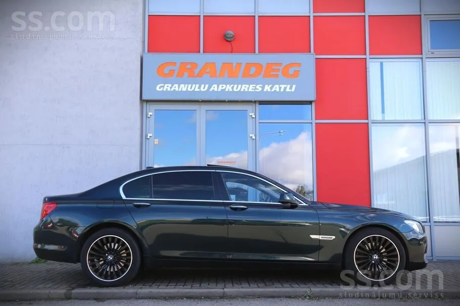 BMW 730 2009 photo 3