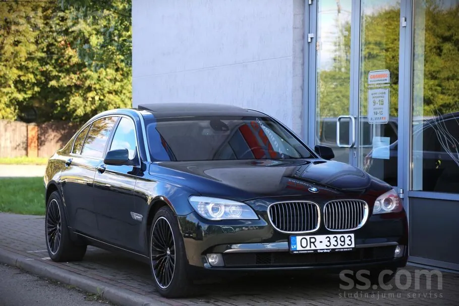 BMW 730 2009 photo 4