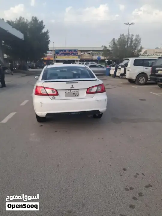 Mitsubishi Galant 2013 photo 3