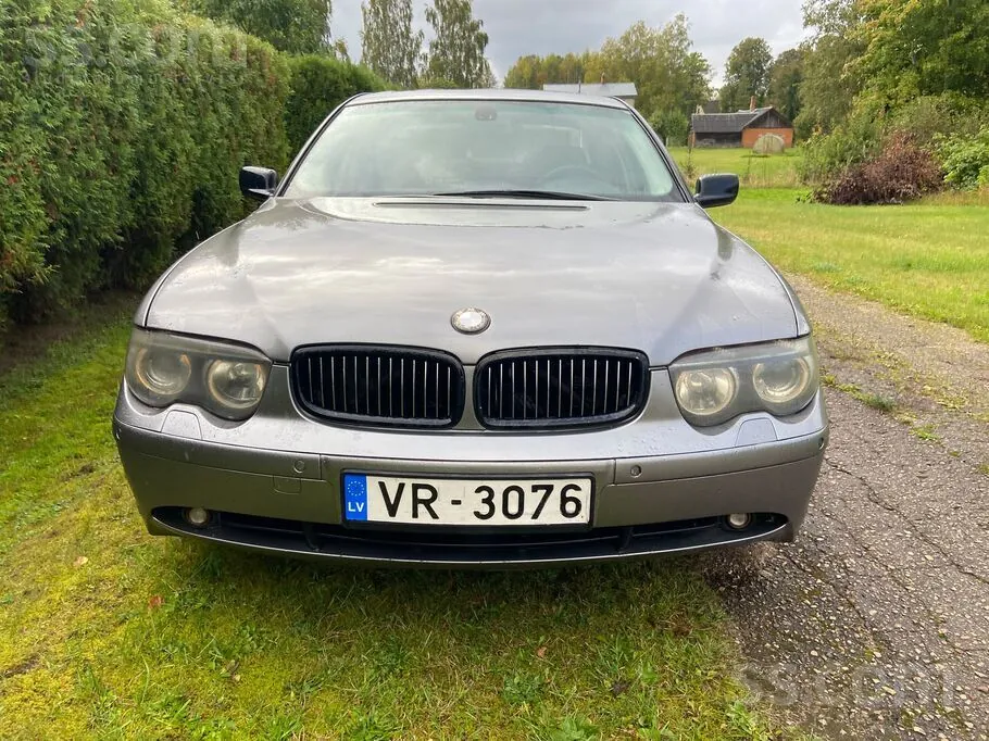 BMW 730 2003 photo 2