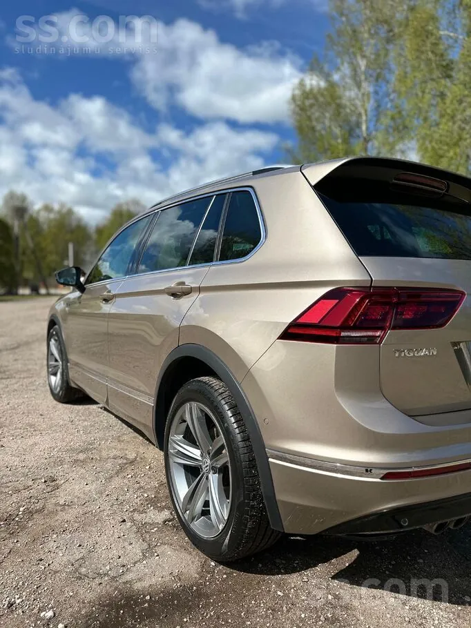 Volkswagen Tiguan 2018 photo 2