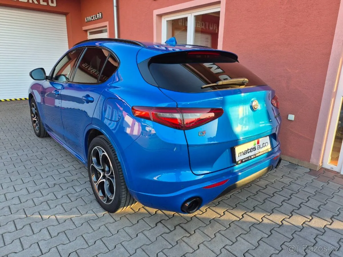 Alfa Romeo Stelvio 2022 photo 3