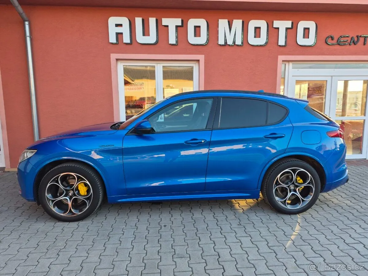 Alfa Romeo Stelvio 2022 photo 2