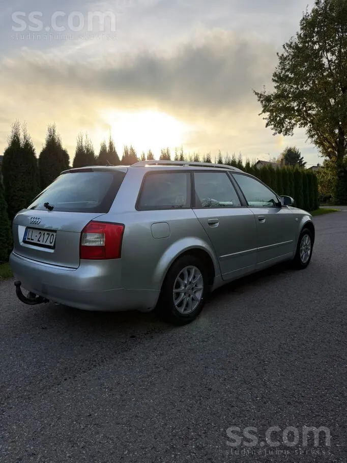 Audi A4 2004 photo 4