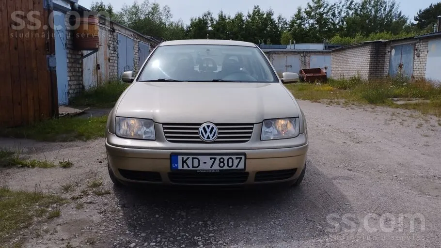 Volkswagen Bora 2000 photo 2