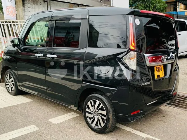 Toyota Roomy 2024 photo 2