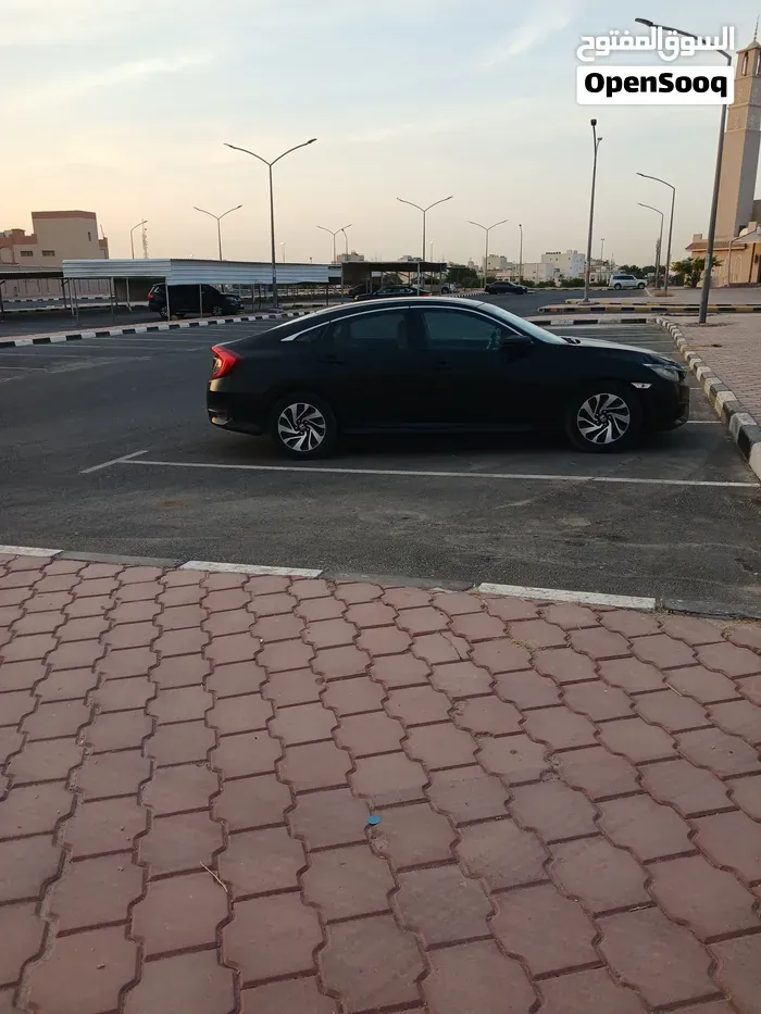 Honda Civic 2017 photo 2