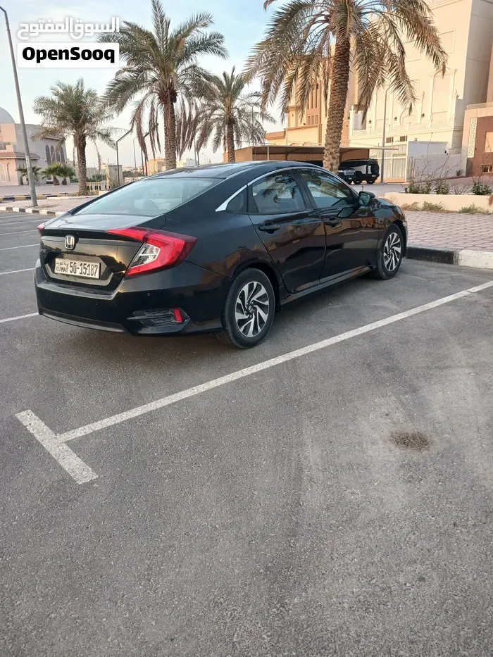 Honda Civic 2017 photo 4
