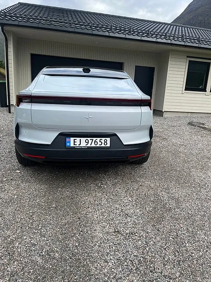 Polestar 4 2025 photo 5