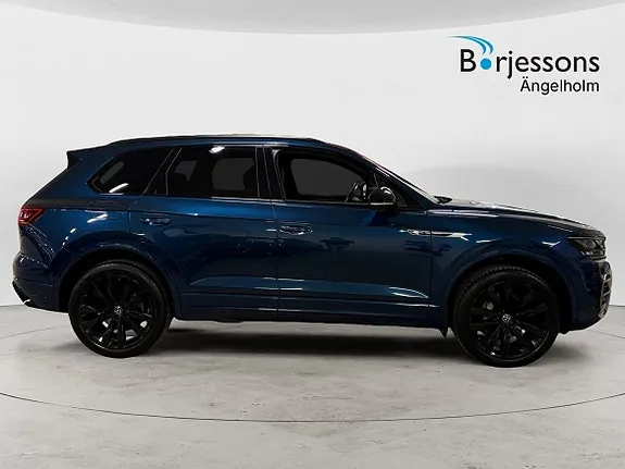Volkswagen Touareg 2022 photo 2