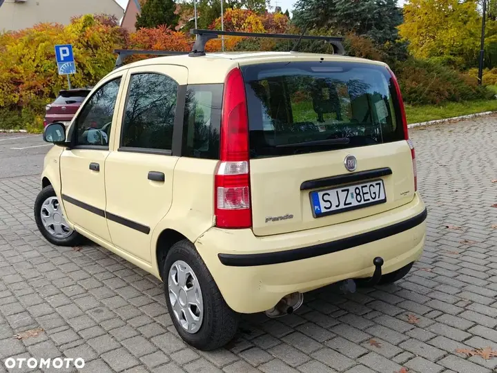 Fiat Panda 2011 photo 2