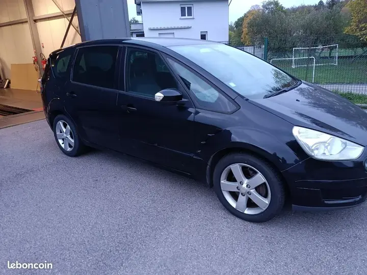Ford S-Max 2007 photo 2