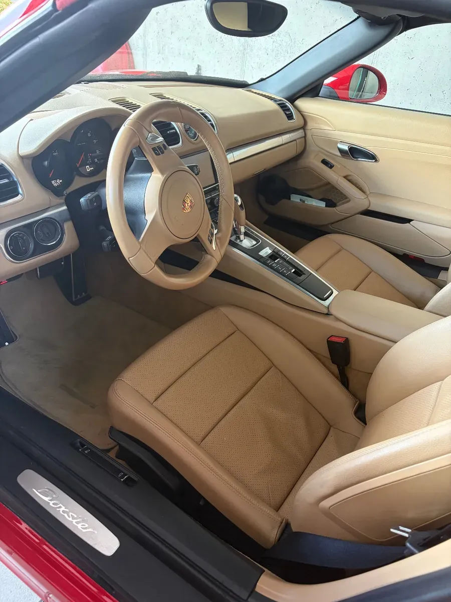 Porsche Boxster 2012 photo 2