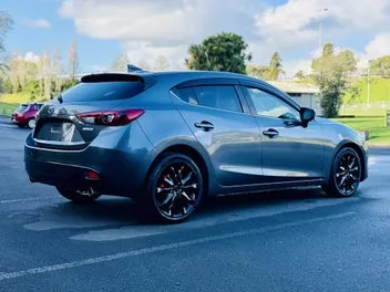Mazda Axela 2015 photo 4