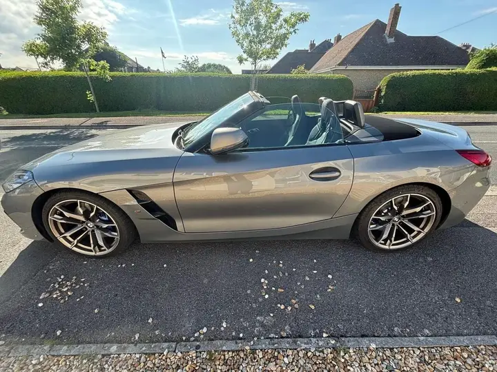BMW Z4 2024 photo 2