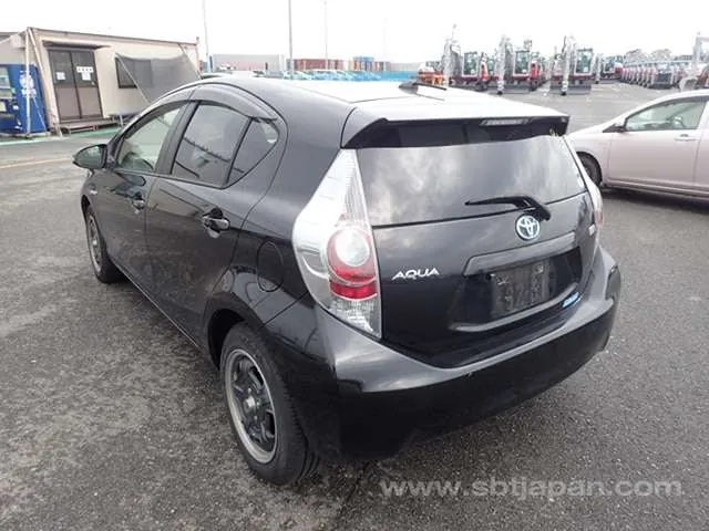 Toyota Aqua S 2014 photo 3
