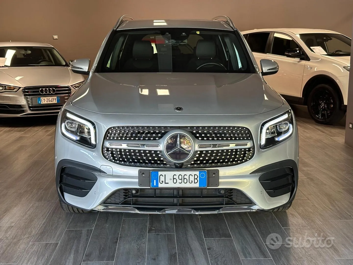 Mercedes-Benz Glb 2022 photo 2