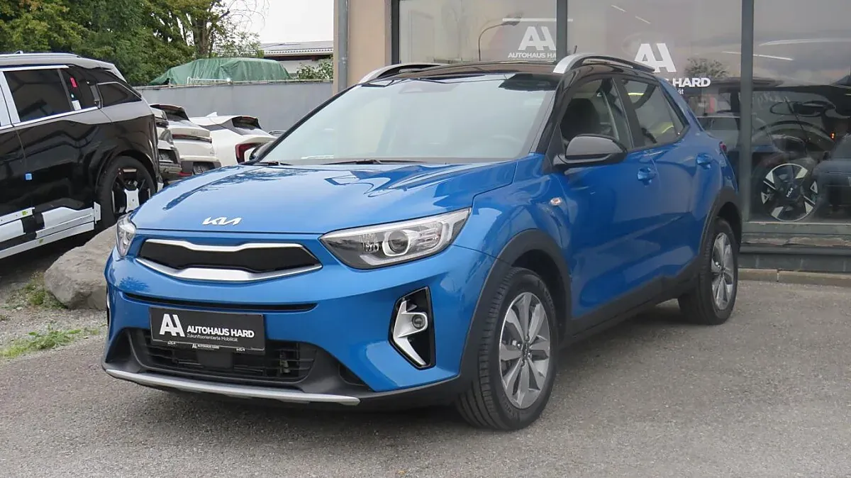 Kia Stonic 2023 photo 2