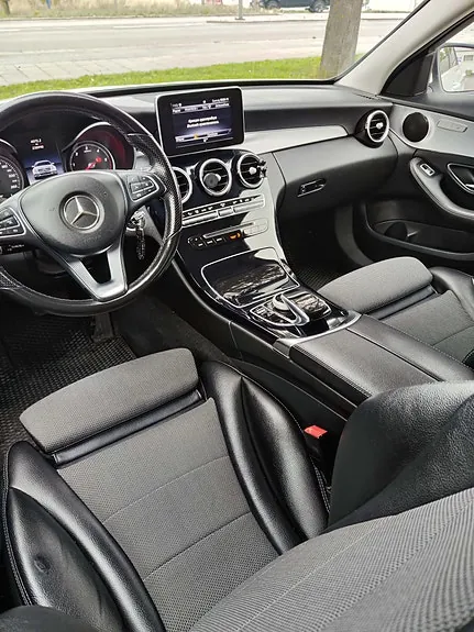 Mercedes-Benz C220 D 2016 photo 2