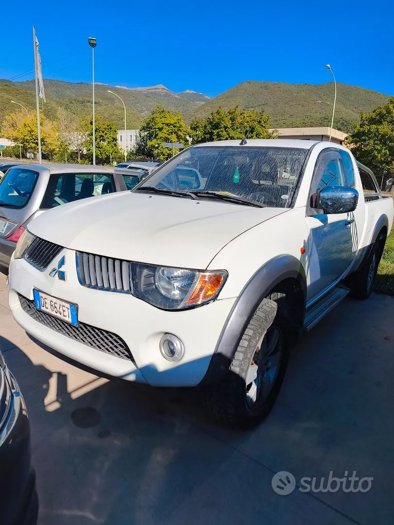 Mitsubishi L200 2006 photo 5