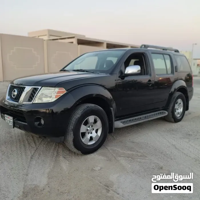 Nissan Pathfinder 2010 photo 3