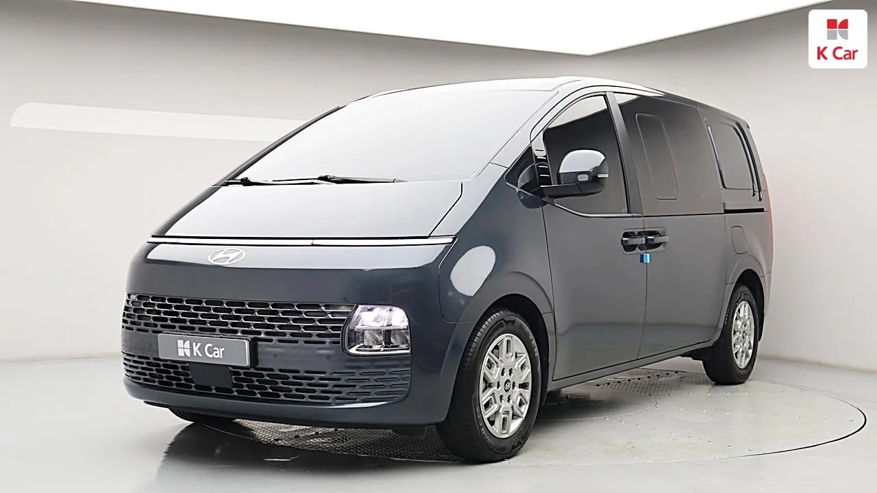 Hyundai Staria