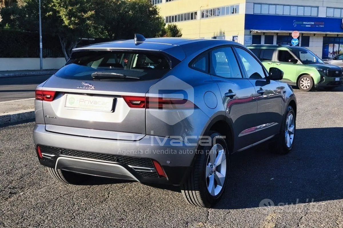 Jaguar E-Pace 2021 photo 5