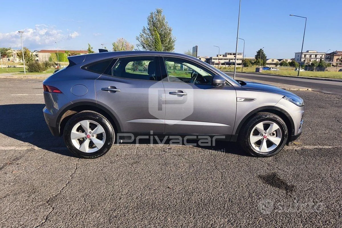 Jaguar E-Pace 2021 photo 4