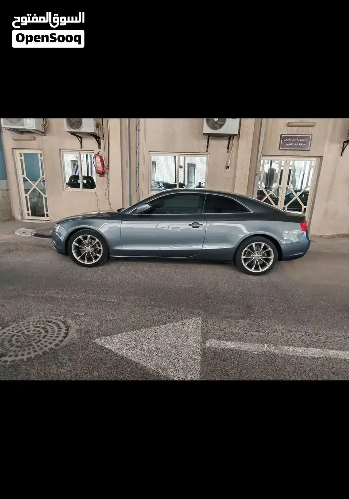 Audi A5 2010 photo 5