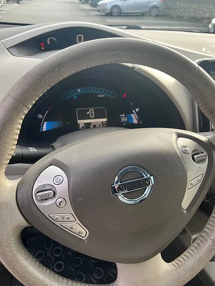 Nissan Leaf 2012 photo 5
